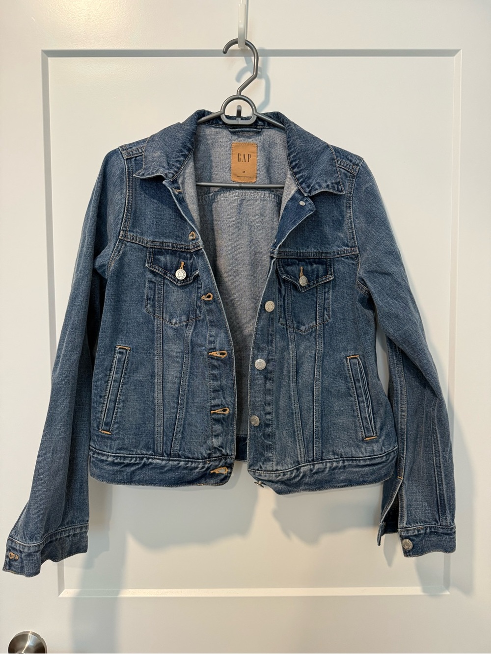 GAP Women's Medium Blue Denim Jacket